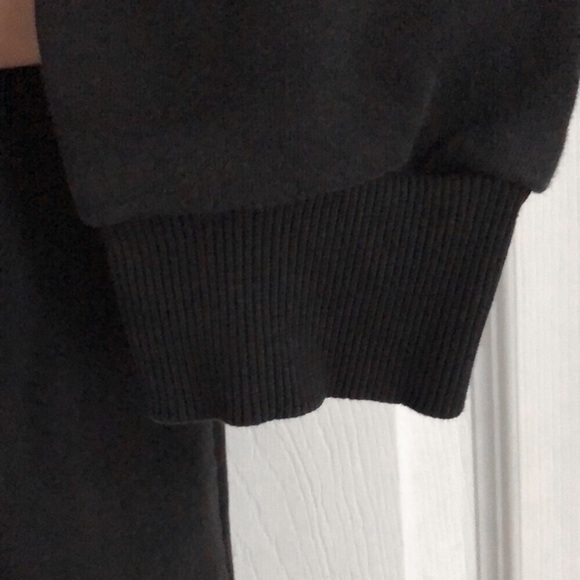 UQO crewneck sweatshirt - Picture 5 of 9